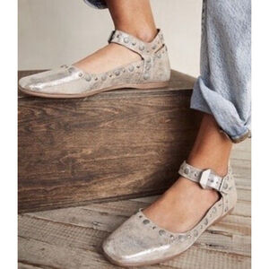 Free People Size 40 Champagne Leather Silver Studded Mystic Mary Jane Flats New